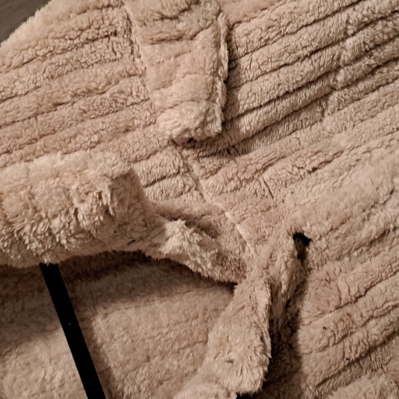 New Plush fleece button up jacket - Picture 14 of 15